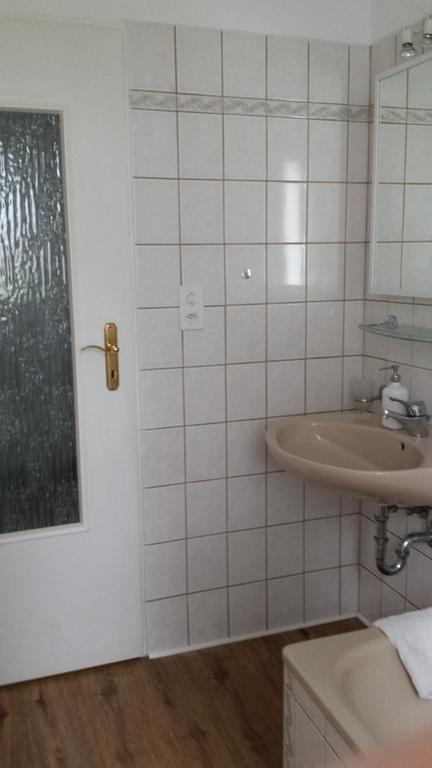 Ruhiges 4-Zim-Wohnung bis 8 Personen Kreuzlingen Exterior foto
